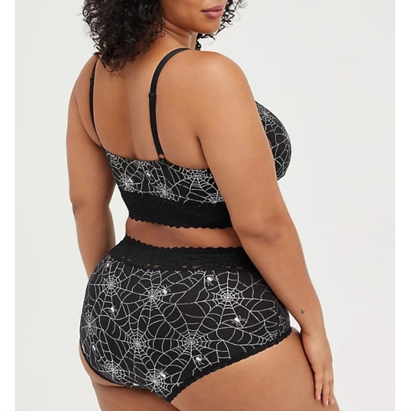 🕸Torrid Sexy Spiderweb Brief Panty, 3, 3X, 22 24 - Picture 4 of 9